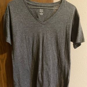V-NECK SHIRT